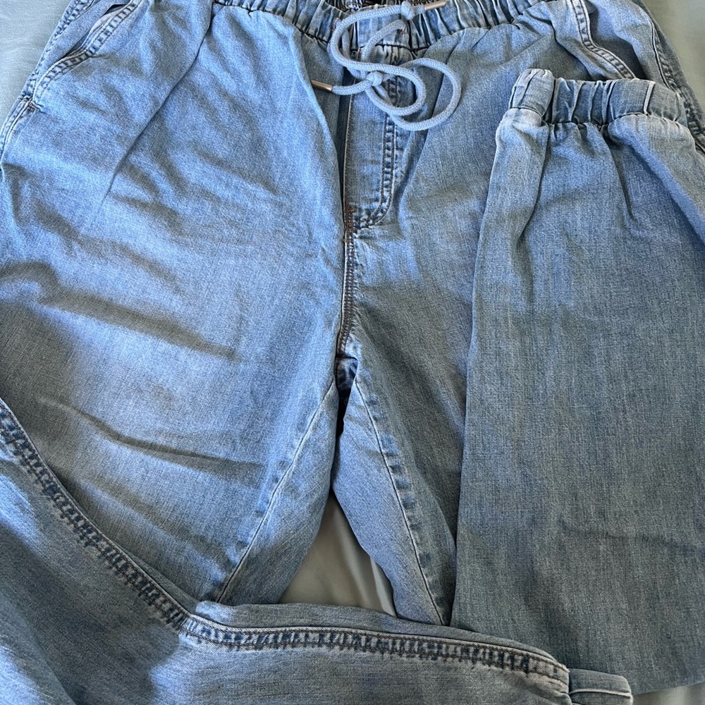 Banana Republic Light Wash Denim Jogger Jeans